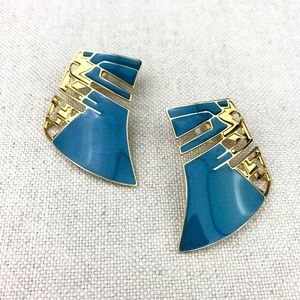 Vintage Turquoise and Gold Tone Post Earrings Costume Jewelry